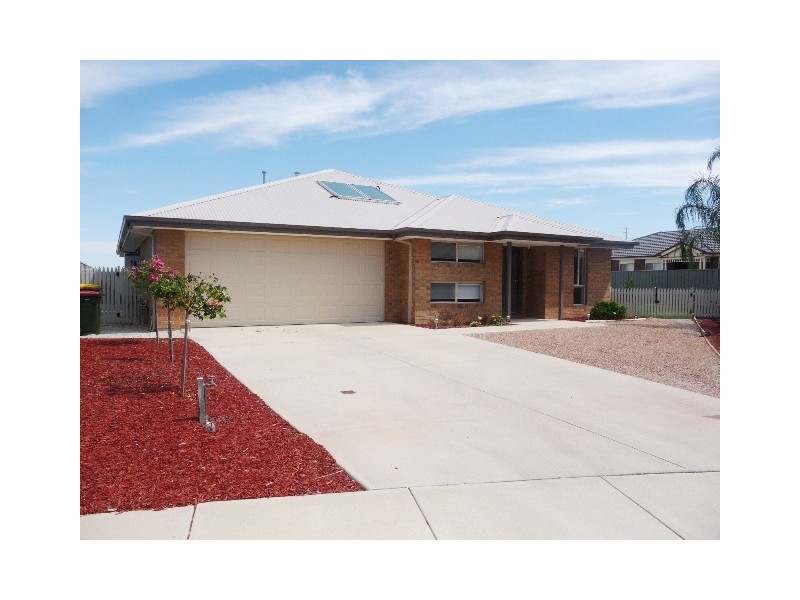 4 Wren Court, Echuca VIC 3564