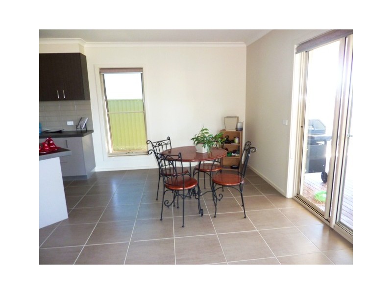 16 Whitby Close, Echuca VIC 3564