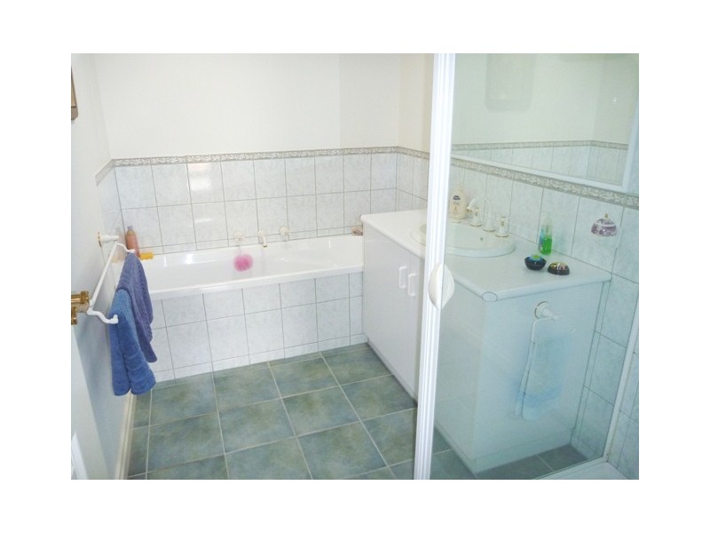 1/203 Eyre Street, Echuca VIC 3564