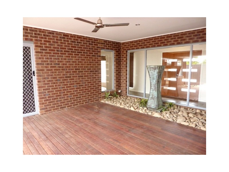 2/16 Echuca Street, Echuca VIC 3564