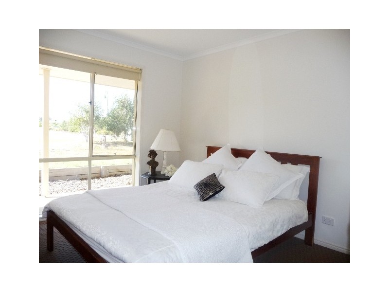 35 Woodlands Circuit, Echuca VIC 3564