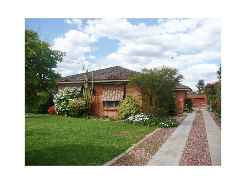 62 Crossen Street, Echuca VIC 3564