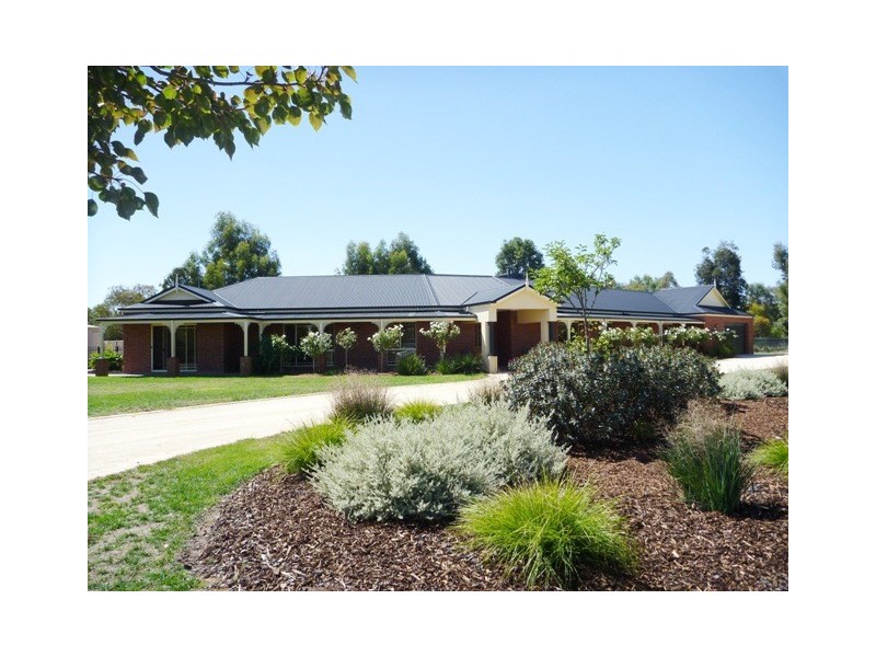 24 Hollara Drive, Moama NSW 2731