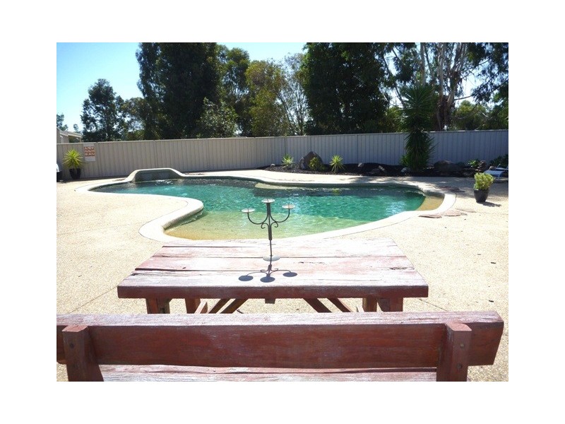 24 Hollara Drive, Moama NSW 2731