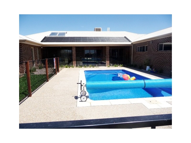 6 Shiraz Court, Moama NSW 2731