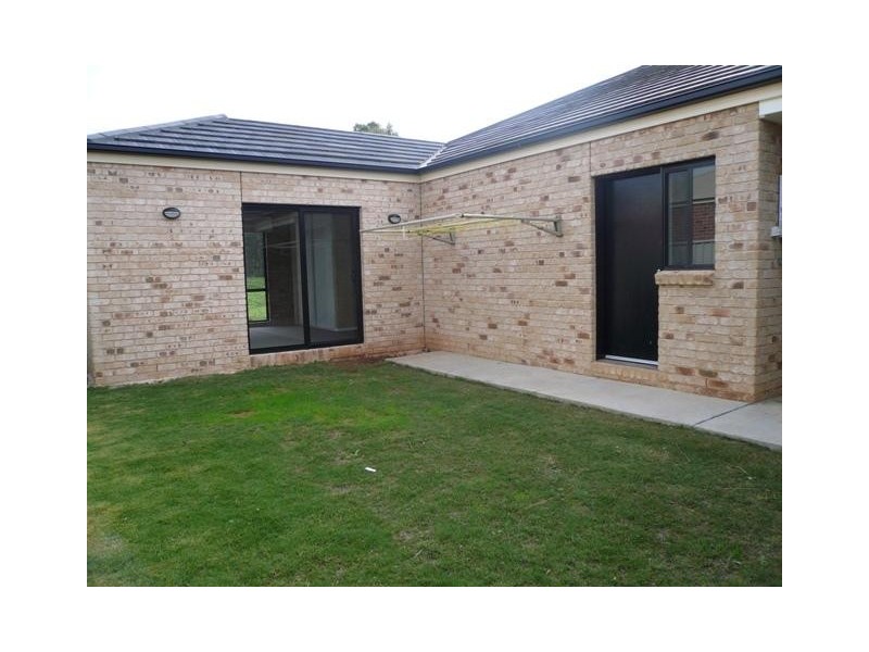 10 Kingfisher Drive West, Moama NSW 2731