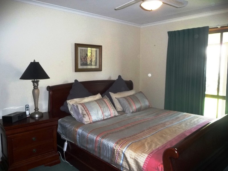 20 Adelaide Cres, Echuca VIC 3564