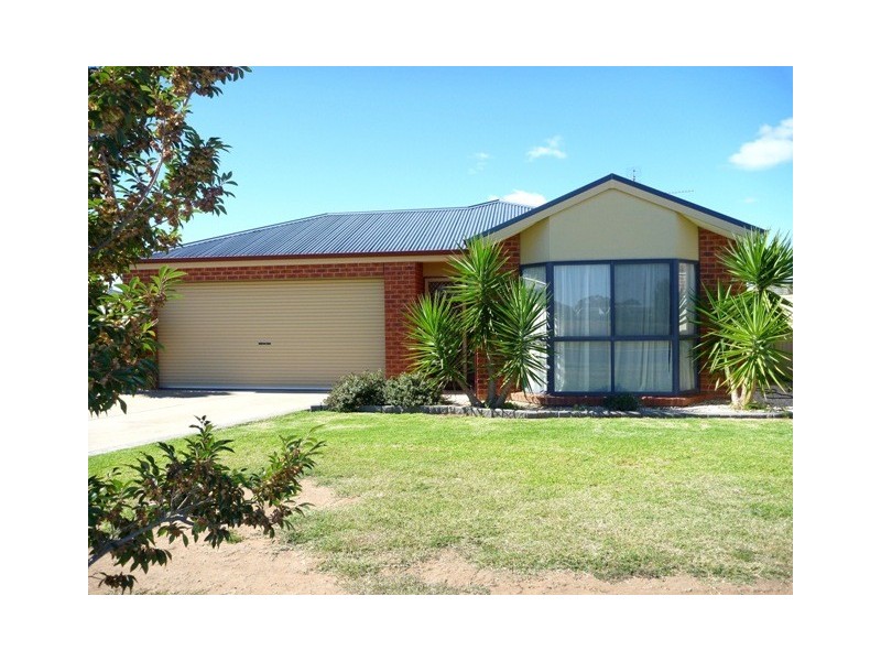 34 Bowen Street, Echuca VIC 3564