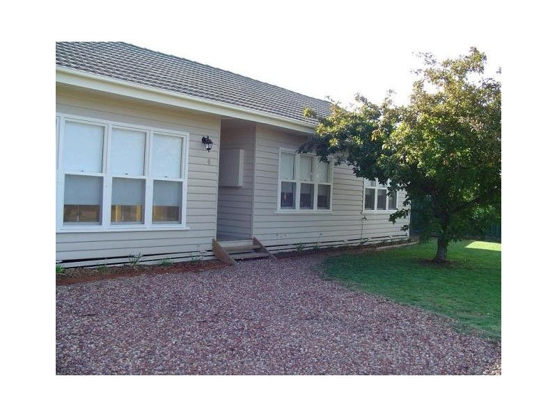 8 Pine Street, Echuca VIC 3564