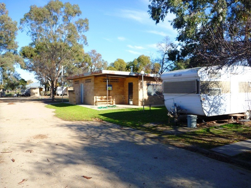 Caravan Park Murray Valley Highway, Kerang VIC 3579