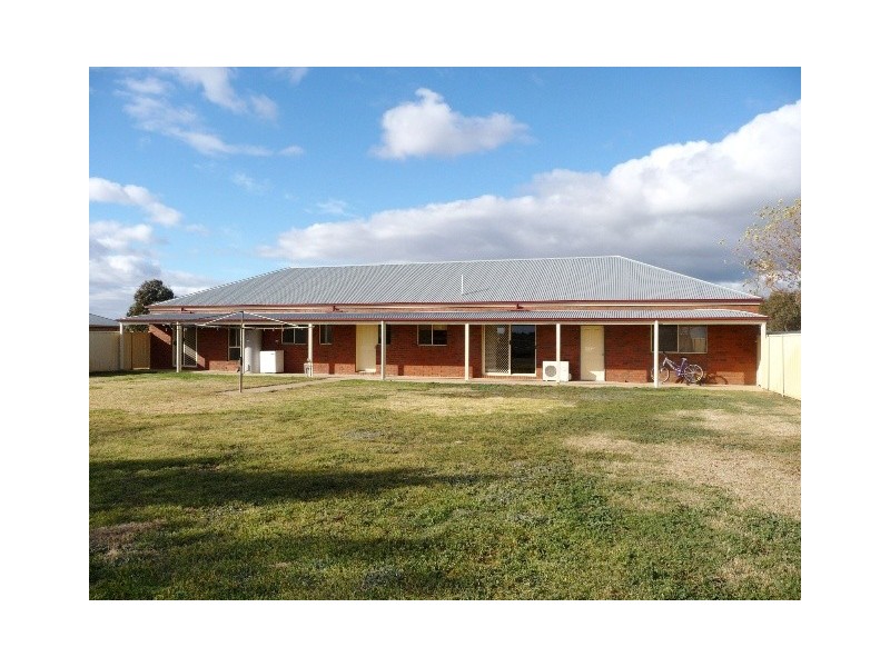 686 Simmie Road, Echuca VIC 3564