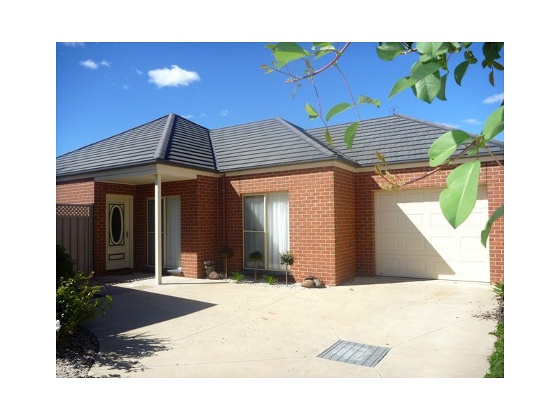 3 / 76 Mitchell Street, Echuca VIC 3564