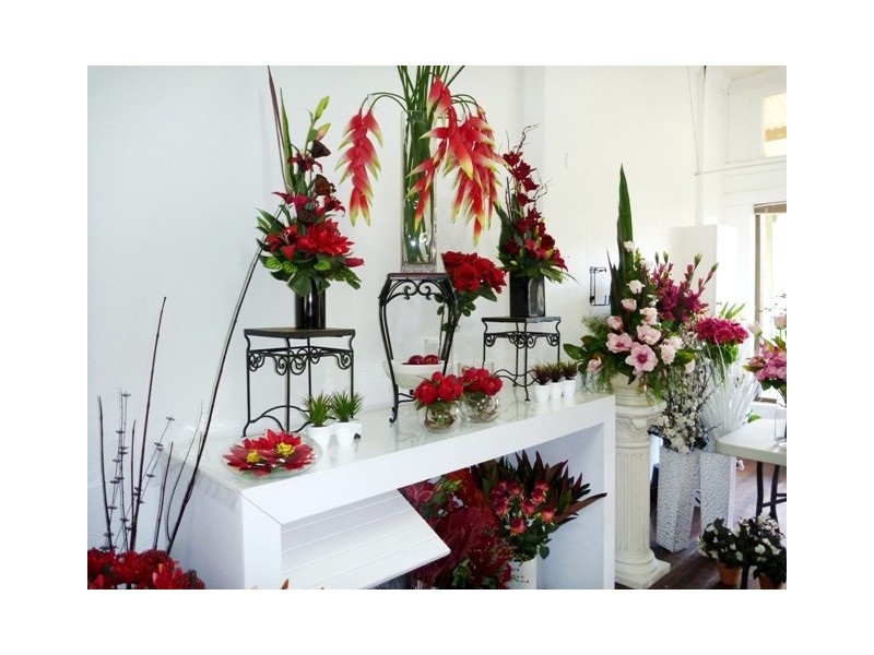 Lynns Florist 203 Darling Street, Echuca VIC 3564