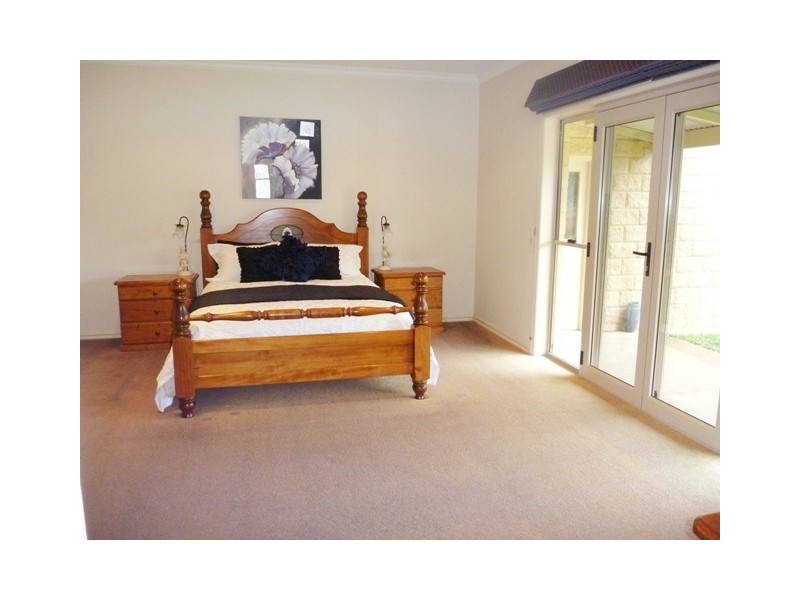 121 Latham Road, Echuca VIC 3564