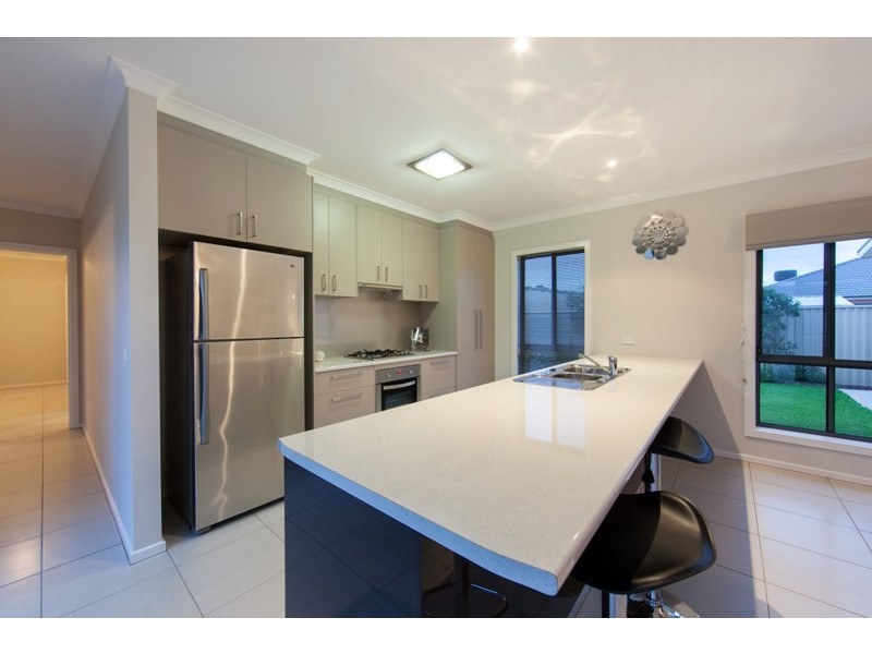 4 Whitby Close, Echuca VIC 3564