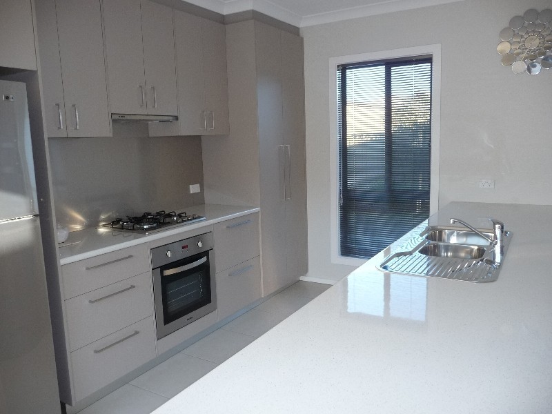 4 Whitby Close, Echuca VIC 3564
