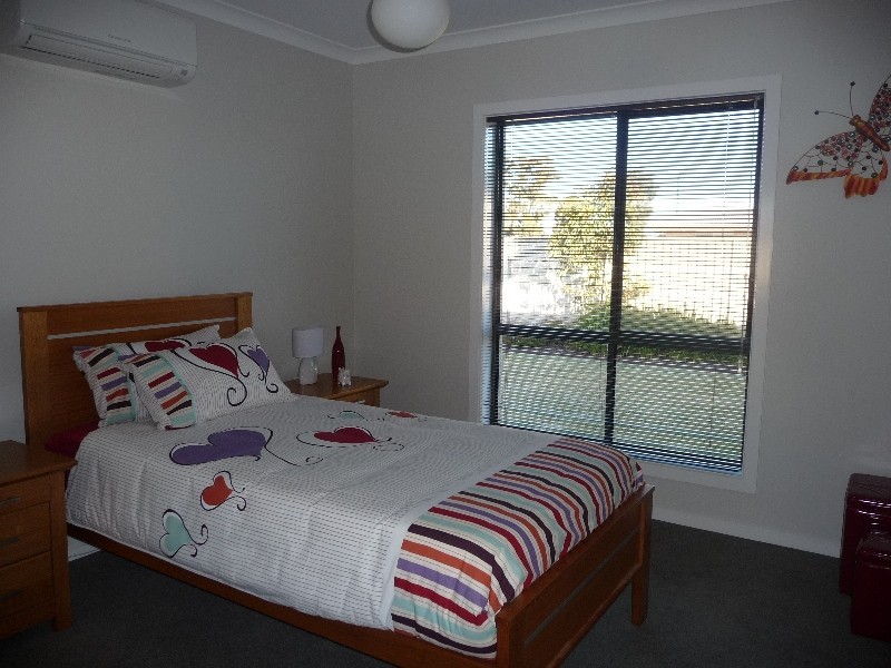 4 Whitby Close, Echuca VIC 3564
