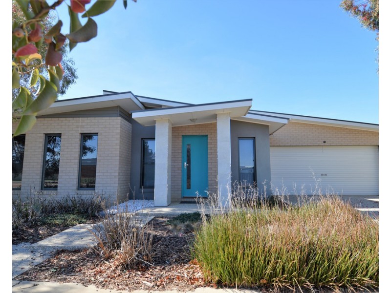 4 Whitby Close, Echuca VIC 3564