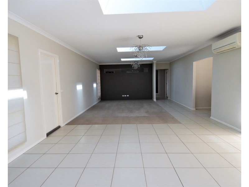 4 Whitby Close, Echuca VIC 3564