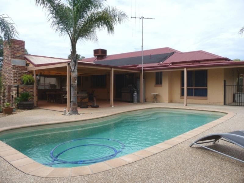 37 WHARPARILLA DRIVE, Echuca VIC 3564