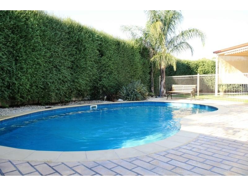 8 Dundee Court, Moama NSW 2731