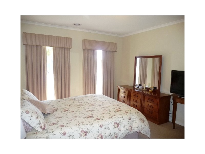 6 Willicent Tce, Echuca VIC 3564