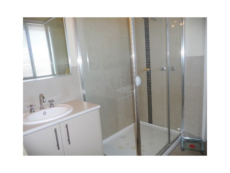 6 Willicent Tce, Echuca VIC 3564