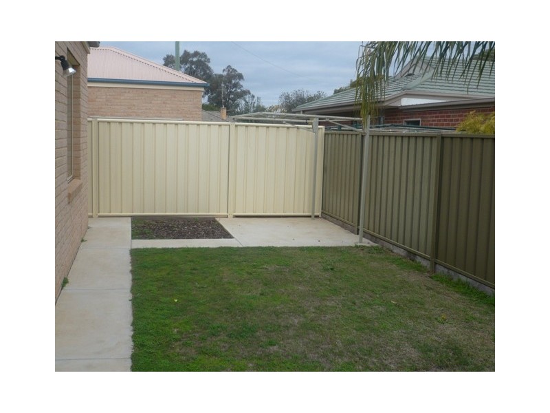 1 / 55 Hovell Street, Echuca VIC 3564