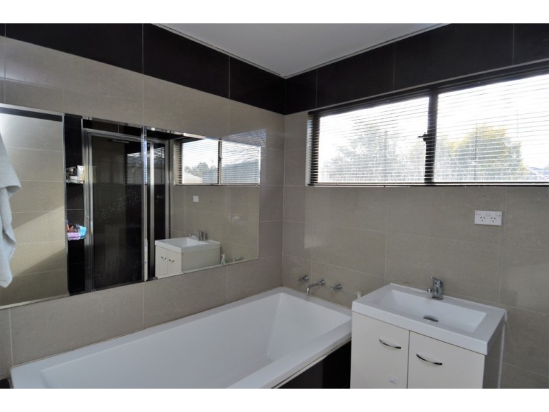 24 Snowden Street, Echuca VIC 3564