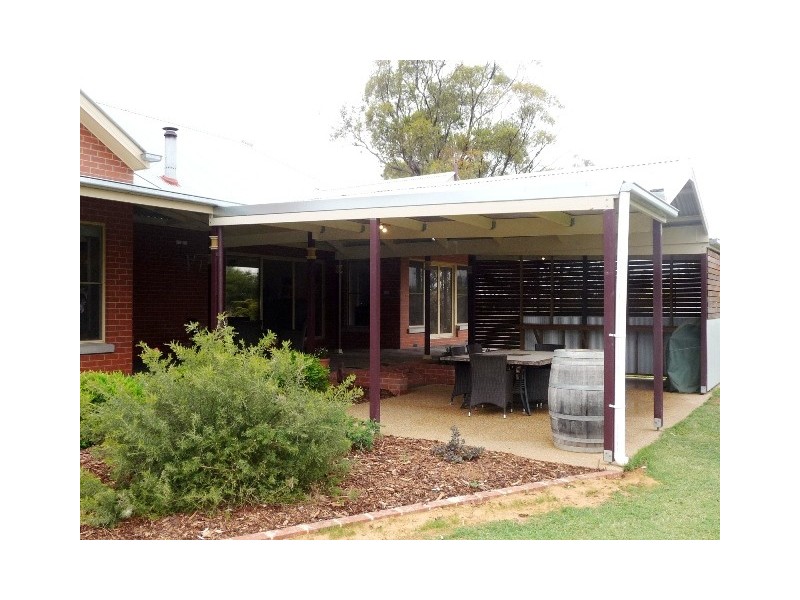 18 Hollara Drive, Moama NSW 2731