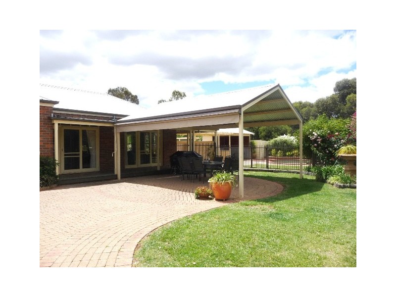 19 Tangey Lane, Echuca VIC 3564