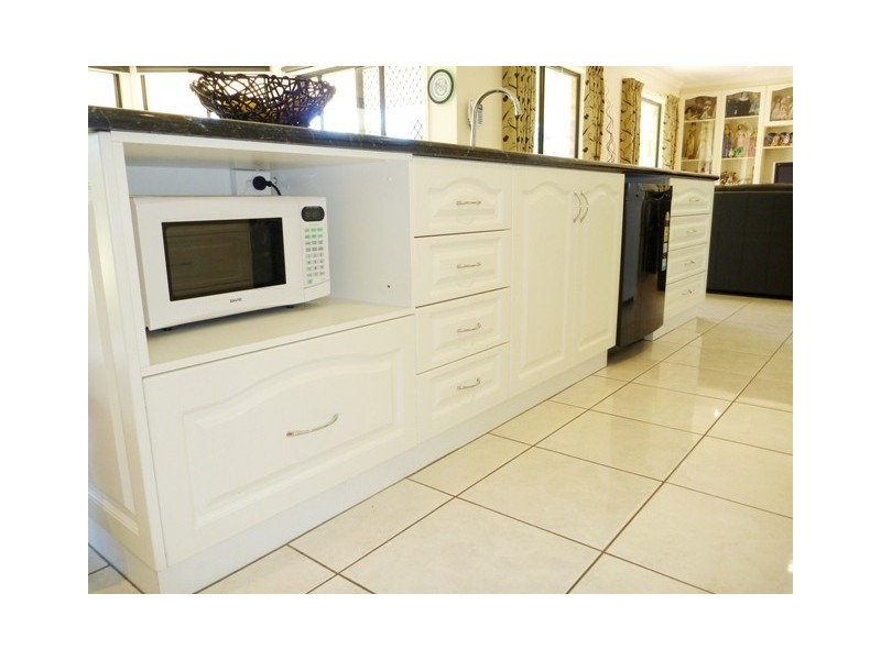 14 Kingfisher Dve East, Moama NSW 2731