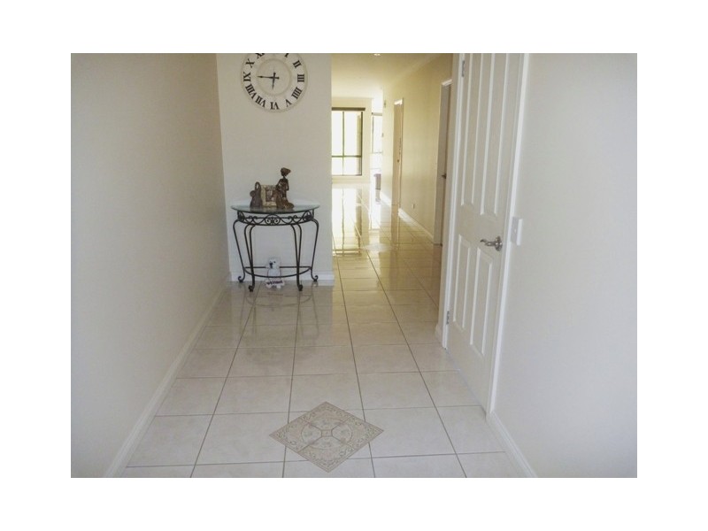 14 Kingfisher Dve East, Moama NSW 2731