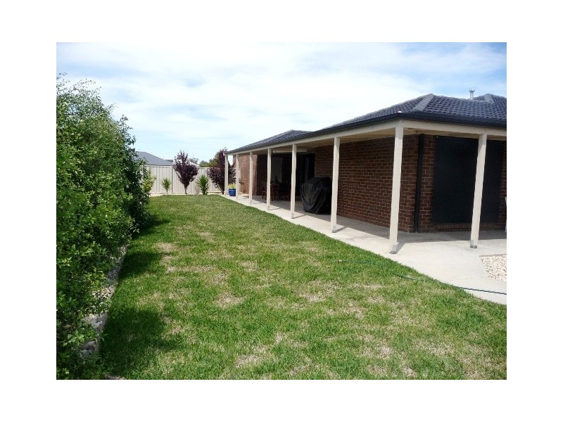 70 Shetland Drive, Moama NSW 2731