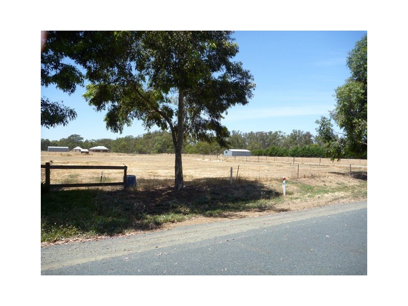 93 Schoeffel Drive, Echuca VIC 3564