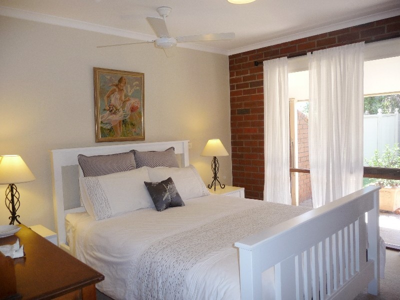 94 Stawell Street, Echuca VIC 3564