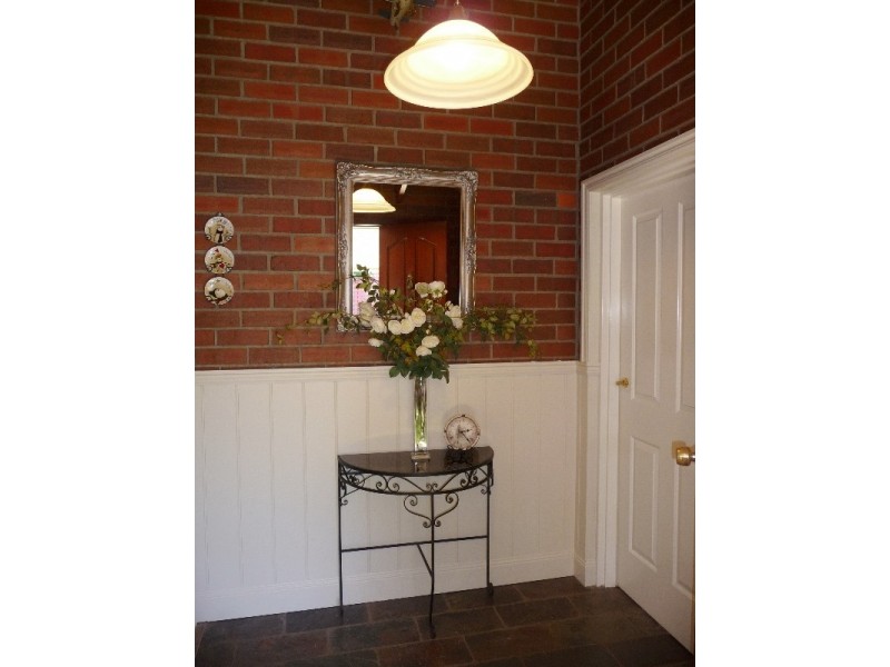 94 Stawell Street, Echuca VIC 3564