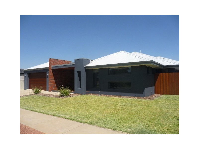 26 Aberdeen Way, Moama NSW 2731