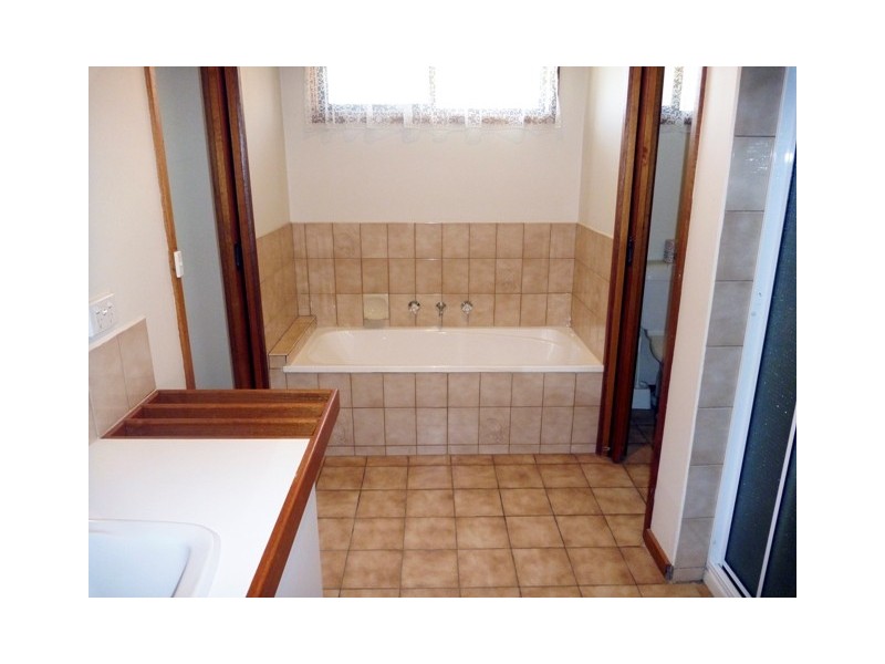 1/99 Crossen Street, Echuca VIC 3564