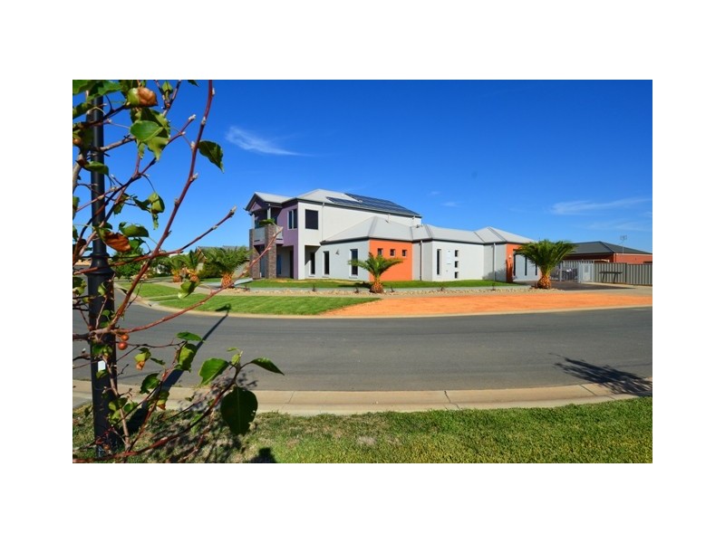 7 Westwood Place, Echuca VIC 3564