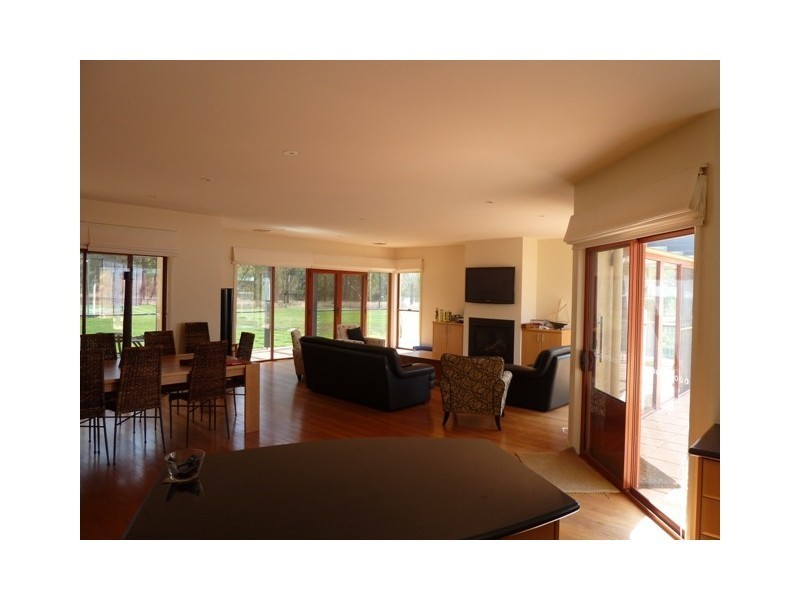 94 Murray Drive, Echuca VIC 3564