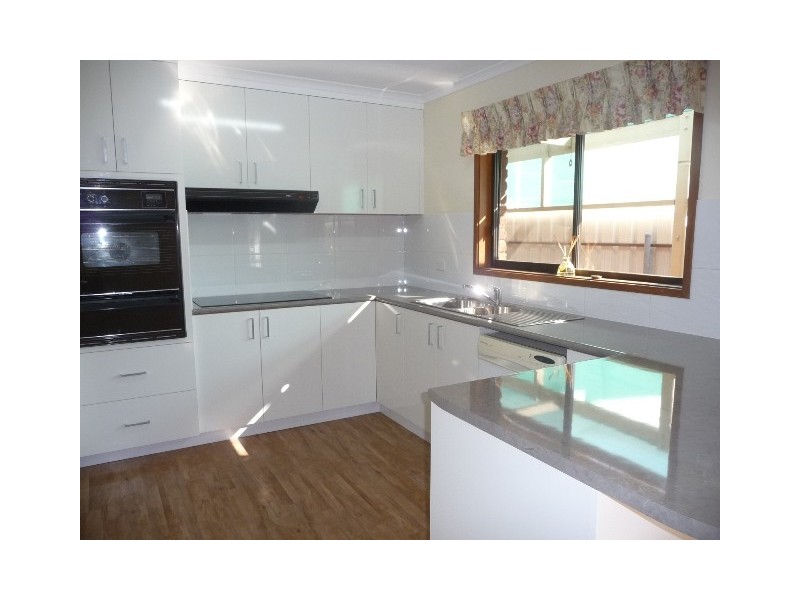 20 Adelaide Cres, Echuca VIC 3564