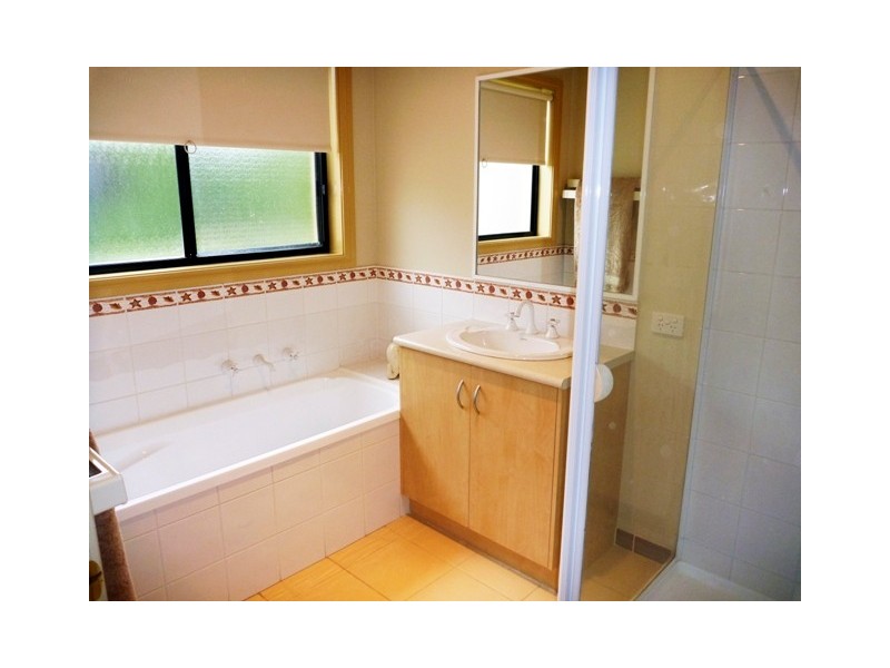 2 Argyle Court, Moama NSW 2731