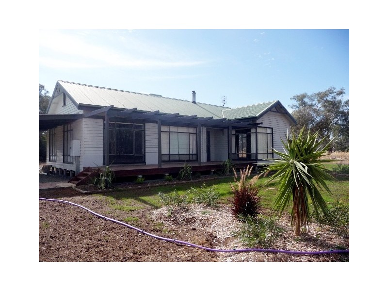 7424 Northern Hwy, Echuca VIC 3564