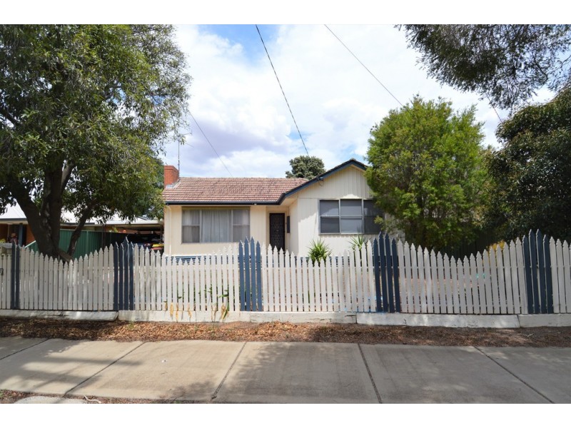 27 Freeman Street, Echuca VIC 3564