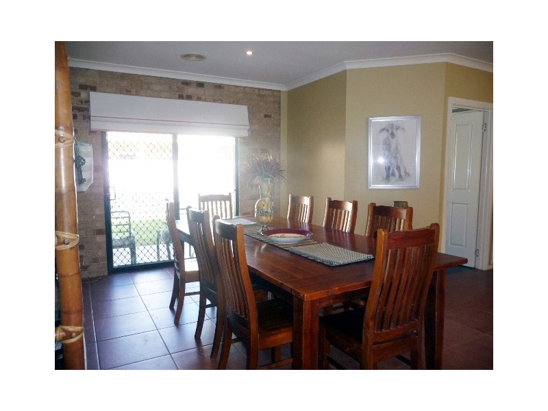 10 Kingfisher Dve West, Moama NSW 2731