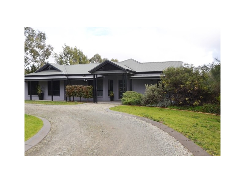 113 Wharparilla Drive, Echuca VIC 3564