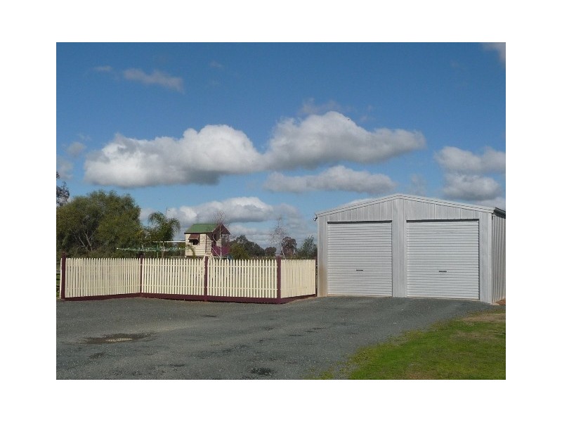 289 McSwain Rd, Echuca VIC 3564