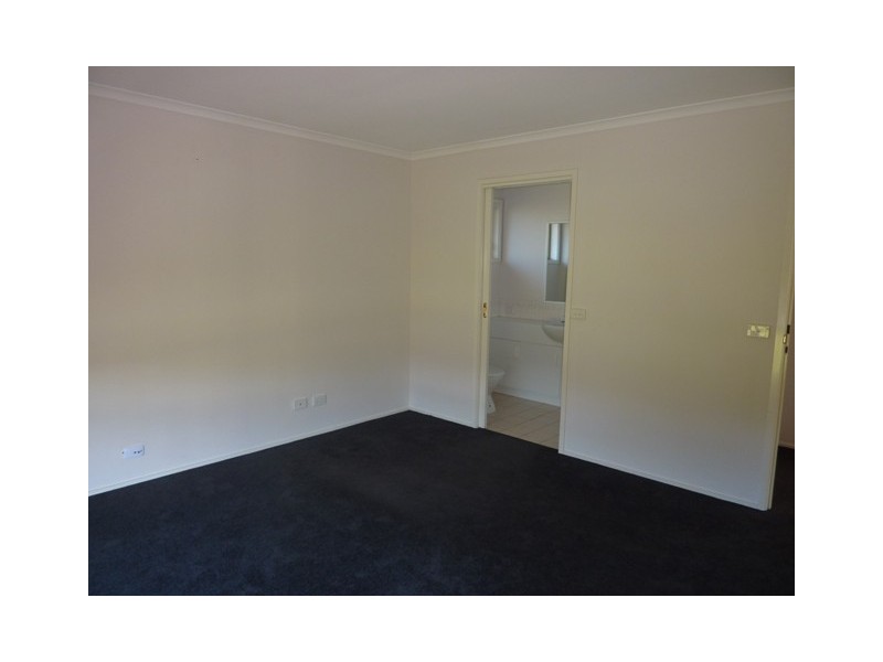 18 ANNIE CRT, Moama NSW 2731