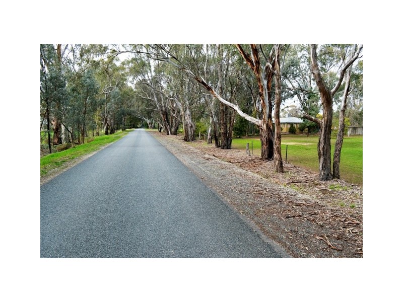 168 River Avenue, Echuca VIC 3564